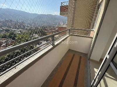 Apartamento de 3 alcobas en venta en Amazonía, Bello, 68 m² · foto 3 de 17