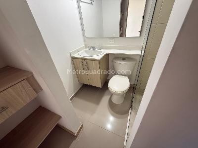 Apartamento de 3 alcobas en venta en Amazonía, Bello, 68 m² · foto 11 de 17