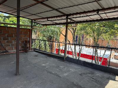 Casa de 5 alcobas en venta en Cristo Rey, Medellín, 224 m² · foto 19 de 20
