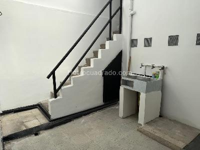 Casa de 5 alcobas en venta en Cristo Rey, Medellín, 224 m² · foto 2 de 20