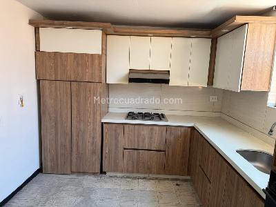 Casa de 5 alcobas en venta en Cristo Rey, Medellín, 224 m² · foto 15 de 20