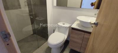 Apartamento de 3 alcobas en arriendo en El Velodromo, Medellín, 170 m² · foto 8 de 18