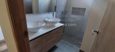 Apartamento de 3 alcobas en arriendo en El Velodromo, Medellín, 170 m² · foto 6 de 18