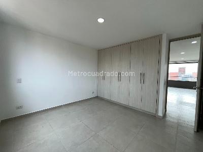 Apartamento de 3 alcobas en venta en Laureles, Medellín, 150 m² · foto 6 de 11