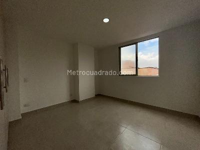 Apartamento de 3 alcobas en venta en Laureles, Medellín, 150 m² · foto 7 de 11
