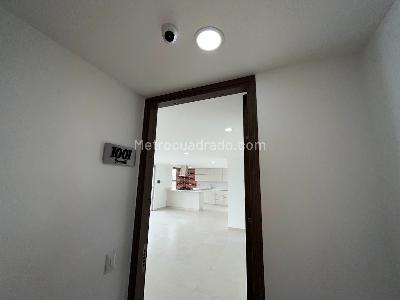 Apartamento de 3 alcobas en arriendo en Laureles Nogal, Medellín, 145 m² · foto 13 de 16