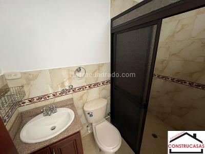 Casa de 3 alcobas en arriendo en Calasanz, Medellín, 160 m² · foto 12 de 18