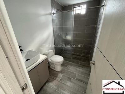 Apartamento de 2 alcobas en venta en La Castellana, Medellín, 86 m² · foto 8 de 10