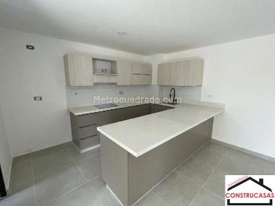 Apartamento de 2 alcobas en venta en La Castellana, Medellín, 86 m² · foto 4 de 10