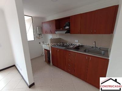 Apartamento de 2 alcobas en venta en Calasanz Parte Alta, Medellín, 60 m² · foto 2 de 14