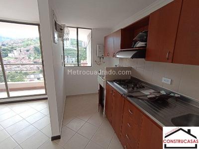 Apartamento de 2 alcobas en venta en Calasanz Parte Alta, Medellín, 60 m² · foto 4 de 14