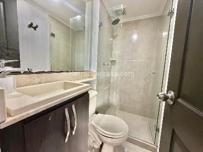 Apartamento de 3 alcobas en arriendo en Belen Loma De Los Bernal, Medellín, 75 m² · foto 13 de 16
