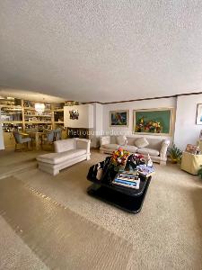 Apartamento de 3 alcobas en venta en Chico, Bogotá, 245 m² · foto 2 de 9