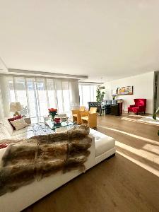 Apartamento de 3 alcobas en venta en El, Bogotá, 193 m² · foto 1 de 19