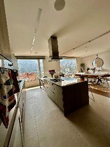 Apartamento de 3 alcobas en venta en Chico Reservado, Bogotá, 255 m² · foto 7 de 19