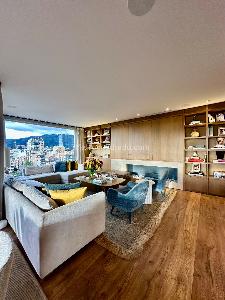 Apartamento de 3 alcobas en venta en Chico Reservado, Bogotá, 294 m² · foto 2 de 16