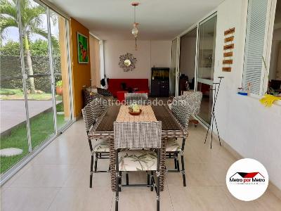 Casa de 3 alcobas en venta en El Castillo, Cali, 280 m² · foto 13 de 20