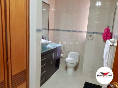 Apartamento de 3 alcobas en venta en Santa Teresita, Cali, 217 m² · foto 6 de 19