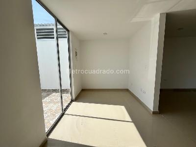 Casa de 3 alcobas en venta en Caminos De Santiago, Neiva, 100 m² · foto 2 de 17