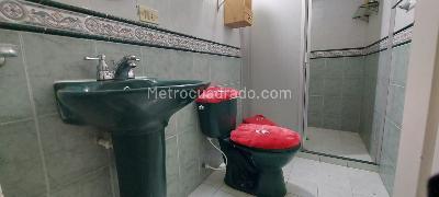 Casa de 5 alcobas en venta en Santa Helena, Ibagué, 260 m² · foto 19 de 20