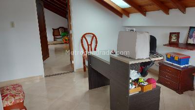 Casa de 4 alcobas en venta en El Vergel, Ibagué, 230 m² · foto 16 de 20