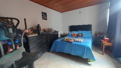 Casa de 3 alcobas en venta en Fuente De Los Rosales, Ibagué, 144 m² · foto 9 de 19