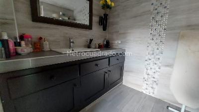 Casa de 3 alcobas en venta en Fuente De Los Rosales, Ibagué, 144 m² · foto 15 de 19