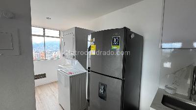 Apartamento de 3 alcobas en venta en El Poblado, Medellín, 87 m² · foto 4 de 14