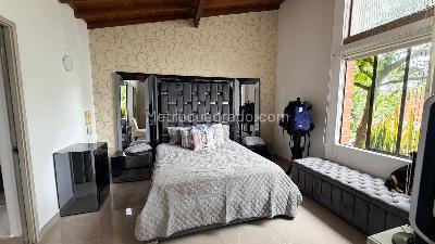 Casa de 3 alcobas en venta en Lomas Del Escobero, Envigado, 146 m² · foto 16 de 20