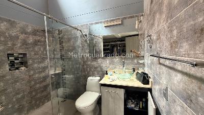 Casa de 3 alcobas en venta en Lomas Del Escobero, Envigado, 146 m² · foto 18 de 20