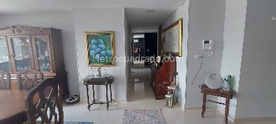 Apartamento de 3 alcobas en venta en Piedra Pintada Alta, Ibagué, 138 m² · foto 8 de 17