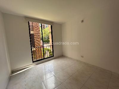 Apartamento de 3 alcobas en venta en Plazas Del Bosque, Ibagué, 57 m² · foto 10 de 18