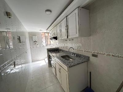 Apartamento de 3 alcobas en venta en Plazas Del Bosque, Ibagué, 57 m² · foto 3 de 18