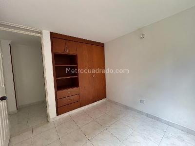 Apartamento de 3 alcobas en venta en Plazas Del Bosque, Ibagué, 57 m² · foto 8 de 18