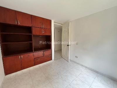 Apartamento de 3 alcobas en venta en Plazas Del Bosque, Ibagué, 57 m² · foto 9 de 18