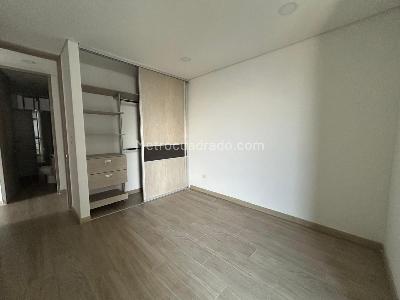 Apartamento de 3 alcobas en venta en Parrales, Ibagué, 130 m² · foto 8 de 19