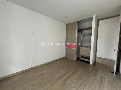 Apartamento de 3 alcobas en venta en Parrales, Ibagué, 130 m² · foto 11 de 19