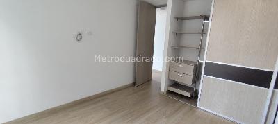 Apartamento de 3 alcobas en venta en Parrales, Ibagué, 130 m² · foto 6 de 19