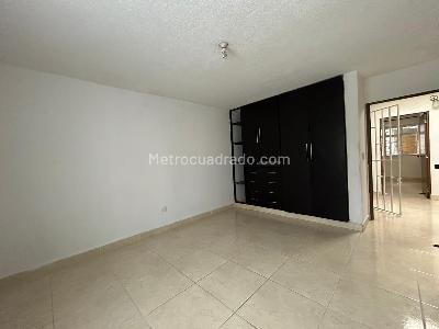 Casa de 5 alcobas en venta en Macarena Parte Alta, Ibagué, 260 m² · foto 12 de 20