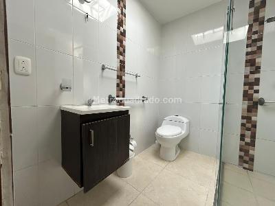 Casa de 5 alcobas en venta en Macarena Parte Alta, Ibagué, 260 m² · foto 15 de 20