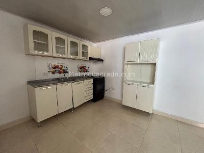 Casa de 5 alcobas en venta en Macarena Parte Alta, Ibagué, 260 m² · foto 17 de 20