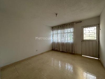 Casa de 5 alcobas en venta en Macarena Parte Alta, Ibagué, 260 m² · foto 13 de 20