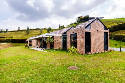 Casa de 3 alcobas en venta en Vereda La Mosquita, Rionegro · foto 3 de 16
