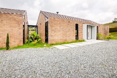 Casa de 3 alcobas en venta en Vereda La Mosquita, Rionegro · foto 12 de 16
