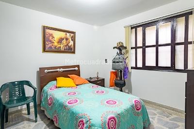 Casa de 5 alcobas en venta en Lagos De La Doctora, Sabaneta, 348 m² · foto 8 de 20
