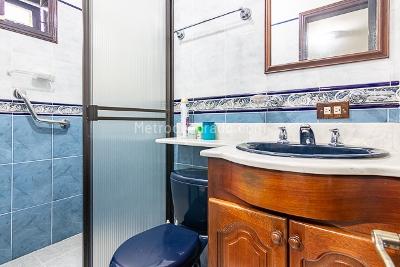 Casa de 5 alcobas en venta en Lagos De La Doctora, Sabaneta, 348 m² · foto 10 de 20