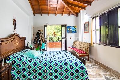 Casa de 5 alcobas en venta en Lagos De La Doctora, Sabaneta, 348 m² · foto 16 de 20
