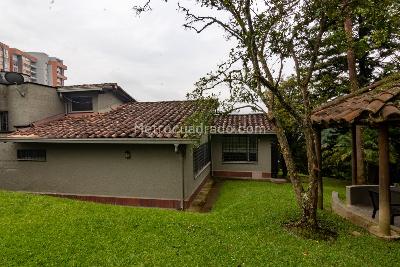 Casa en venta en Loma Benedictinos, Envigado · foto 9 de 20