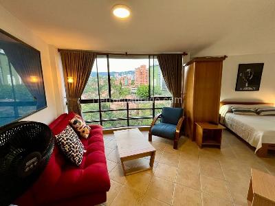 Apartaestudio en arriendo en Vegas Del Poblado, Medellín, 33 m² · foto 2 de 11