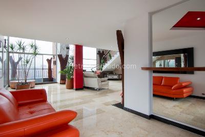 Apartamento en arriendo en Lalinde, Medellín · foto 3 de 13